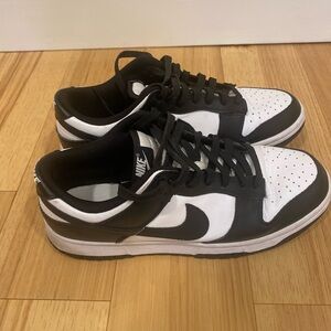 Nike Men's Black and White Dunks low top